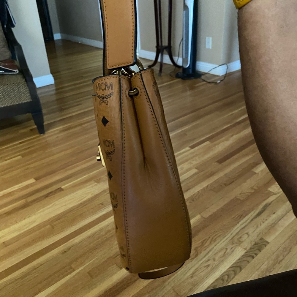 Purse - Picture 4 of 8